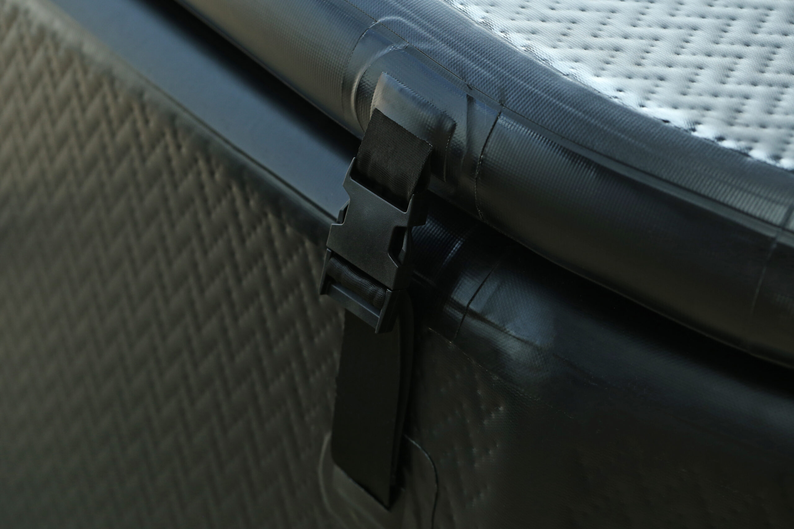 Grey Color Portable Inflatable Cold Plunge Tub with Insulated Lid for Outdoor & Indoor Recovery - 图片 7